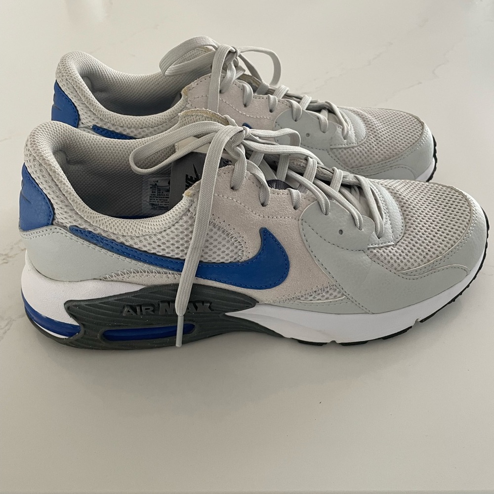 Nike Air Max  Mens Excee size 8